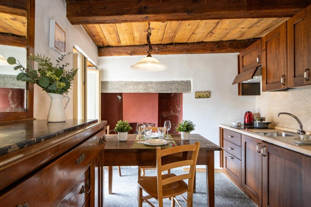 Stay5Vie: Incantevole Monolocale/Balcone/Borgo Domodossola Exterior foto