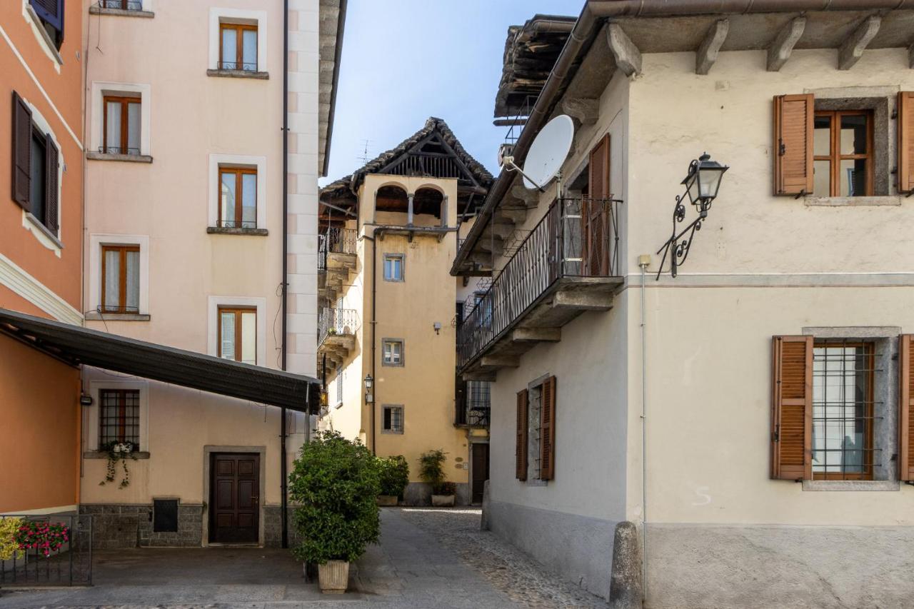 Stay5Vie: Incantevole Monolocale/Balcone/Borgo Domodossola Exterior foto